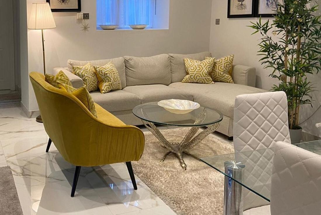 Elegant 2 Bed Flat In Chiswick Apartment London Bagian luar foto